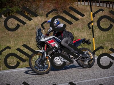 20251012110936-_5008647_am_