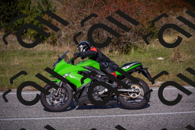 20251012110950-_5008650_am_