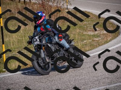 20251012111515-_5008678_am_