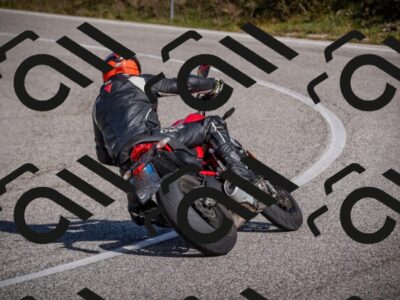 20251012111612-_5008684_am_