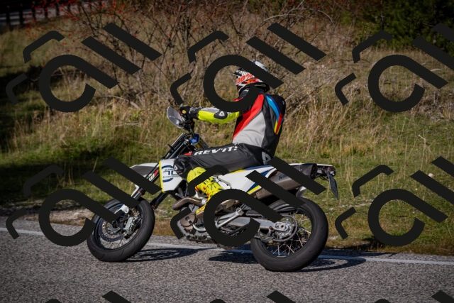 20251012111618-_5008688_am_