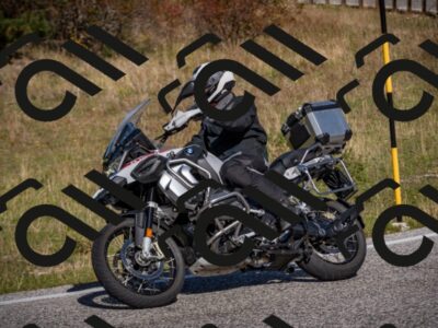 20251012111640-_5008689_am_