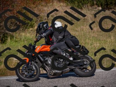 20251012111644-_5008693_am_