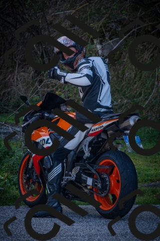 20251012112102-_5008716_am_