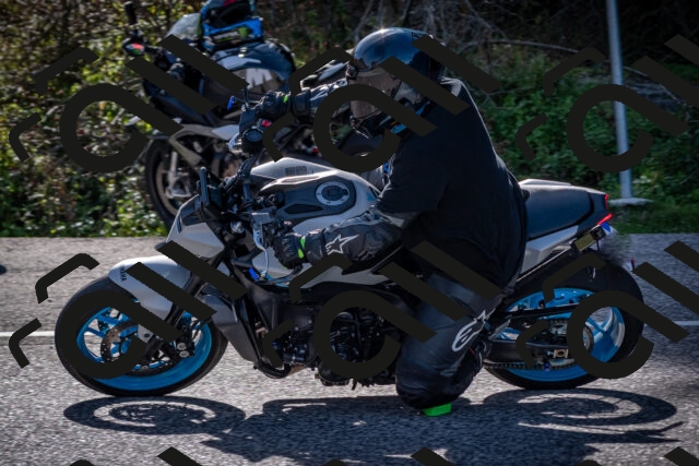 20251012112129-_5008719_am_