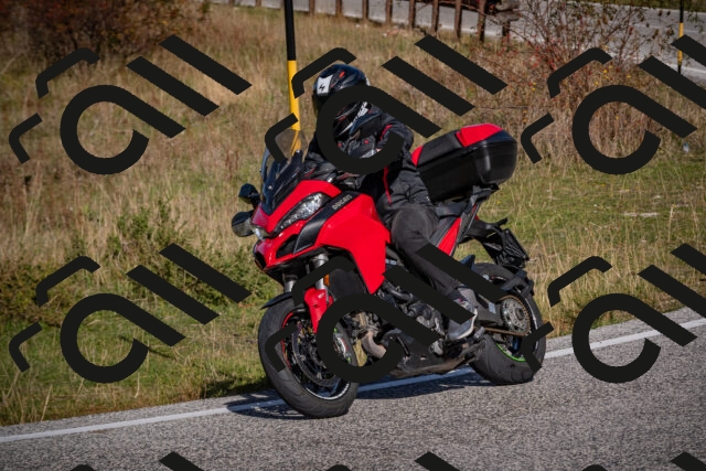 20251012112535-_5008779_am_