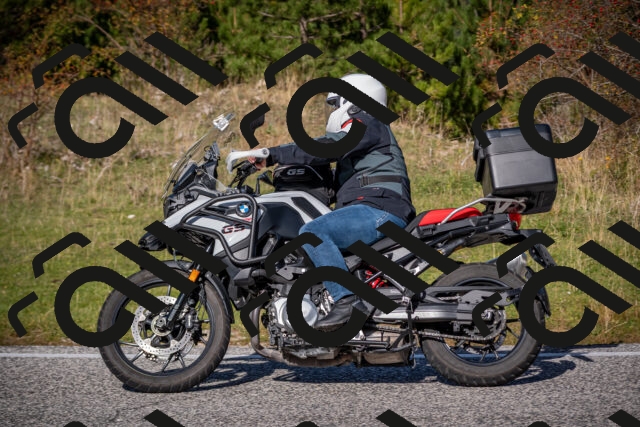 20251012112537-_5008782_am_