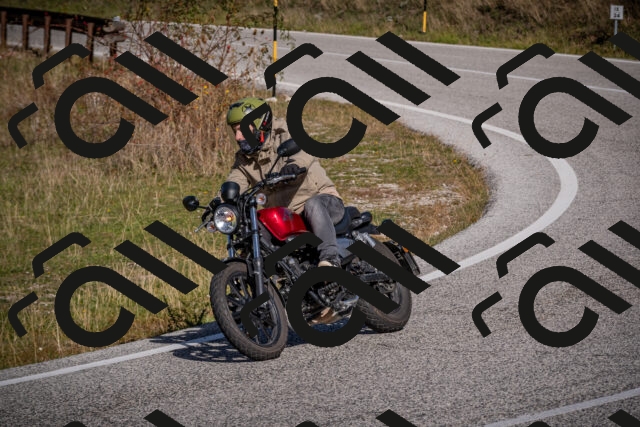 20251012112548-_5008791_am_