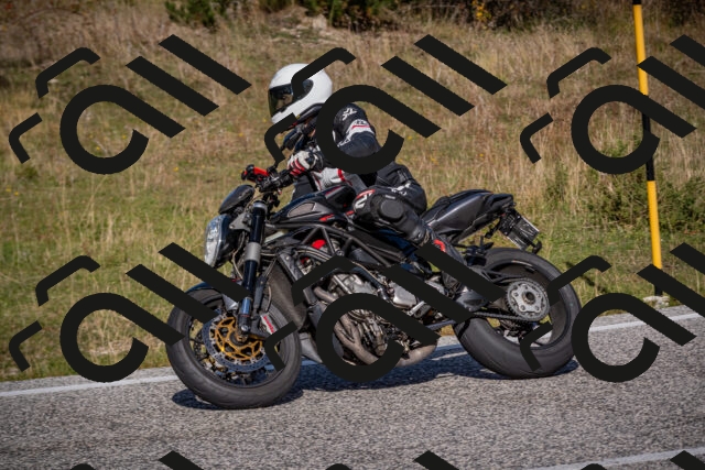 20251012112954-_5008801_am_