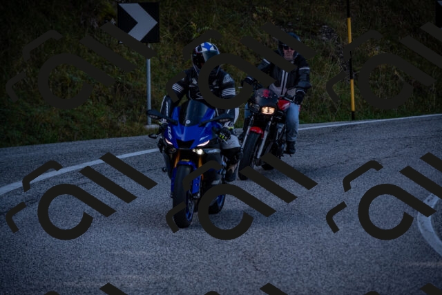 20251012113005-_5008803_am_