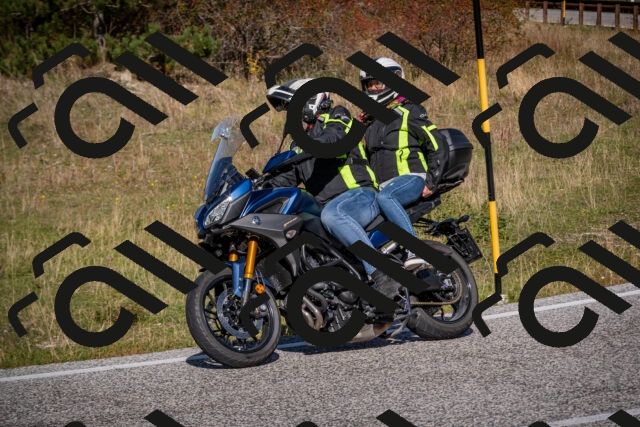 20251012113647-_5008820_am_