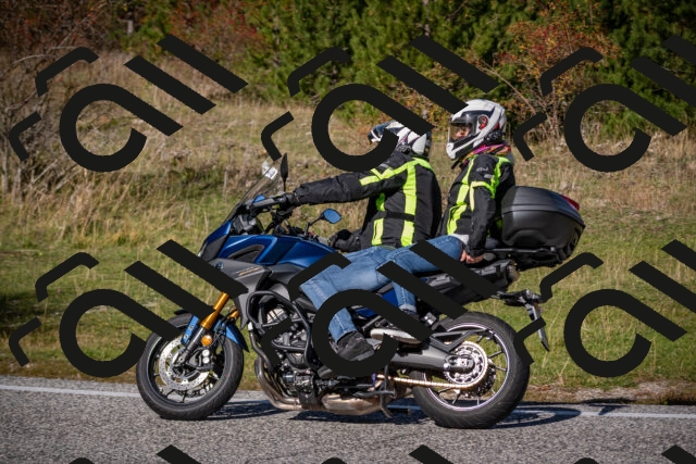 20251012113648-_5008822_am_