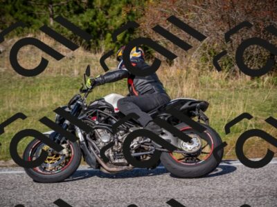 20251012113714-_5008825_am_