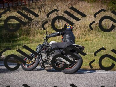 20251012113715-_5008826_am_