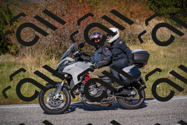 20251012113838-_5008827_am_