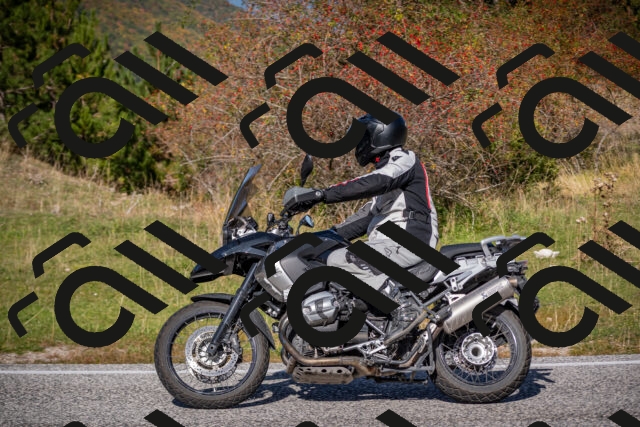 20251012113843-_5008830_am_