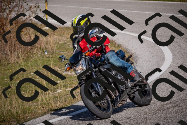 20251012114254-_5008892_am_