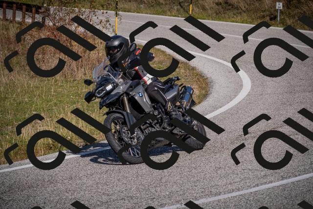 20251012114356-_5008910_am_