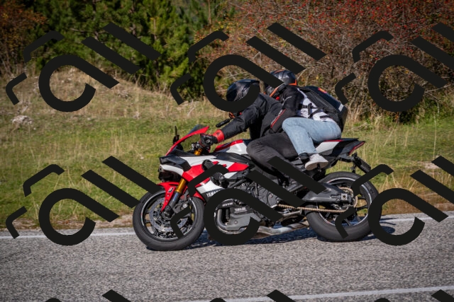 20251012114522-_5008926_am_