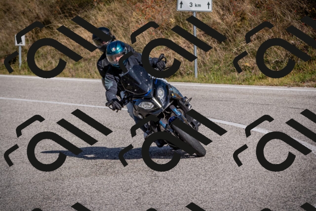 20251012114532-_5008927_am_