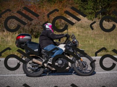 20251012114703-_5008943_am_