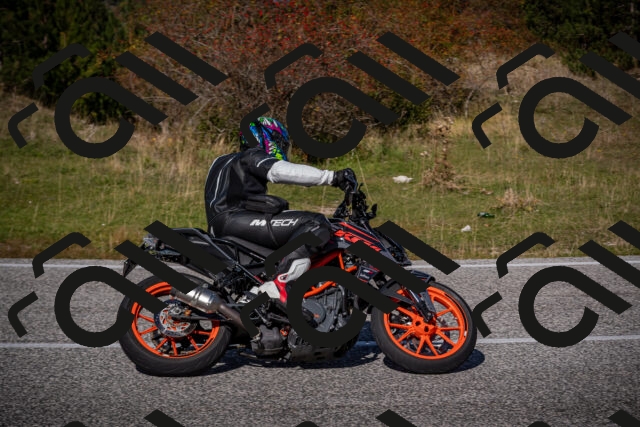 20251012114710-_5008951_am_