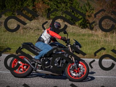 20251012114830-_5008958_am_