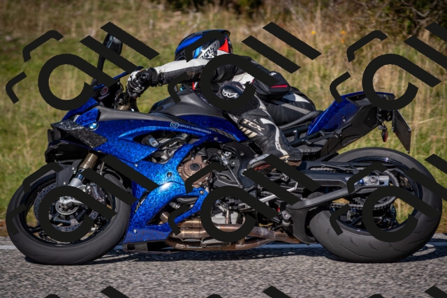 20251012114832-_5008961_am_