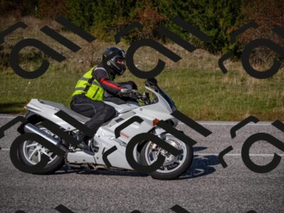 20251012115105-_5008967_am_