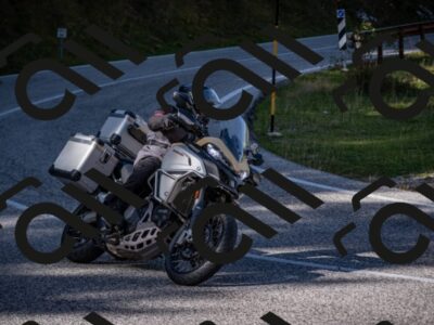 20251012115145-_5008993_am_