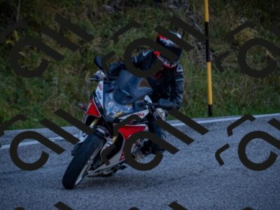 20251012115444-_5009037_am_