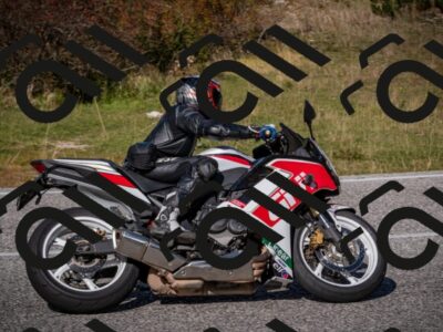 20251012115447-_5009041_am_