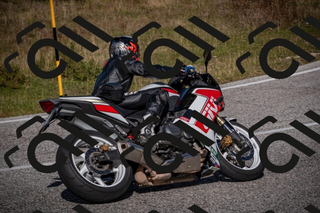 20251012115447-_5009042_am_