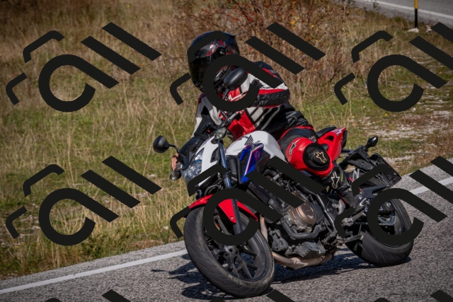 20251012115749-_5009078_am_