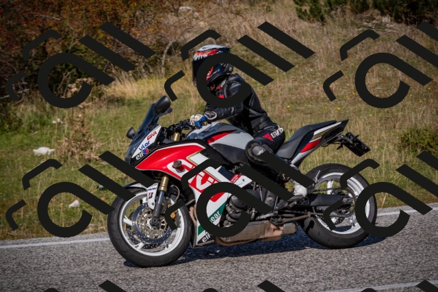 20251012115752-_5009082_am_