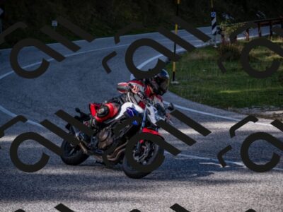 20251012115902-_5009086_am_