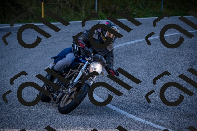 20251012115913-_5009090_am_