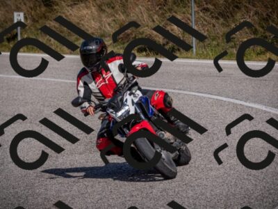 20251012120022-_5009099_am_