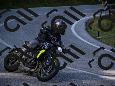 20251012120201-_5009125_am_