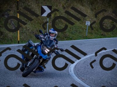 20251012120405-_5009162_am_