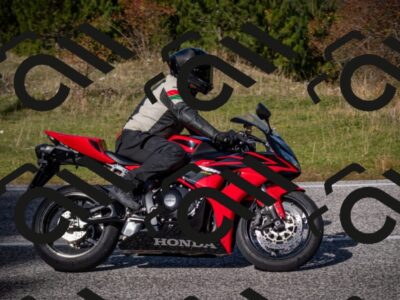 20251012120458-_5009169_am_