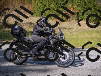 20251012120701-_5009195_am_