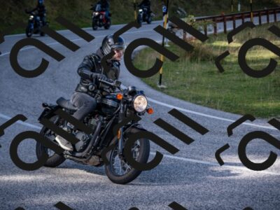 20251012120803-_5009221_am_