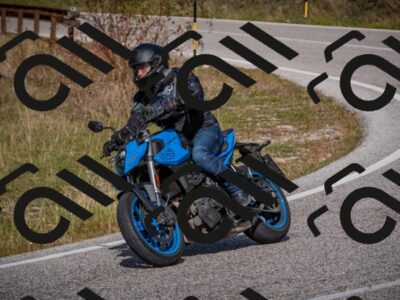 20251012123104-_5009529_am_