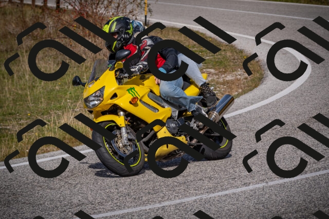 20251012123522-_5009549_am_