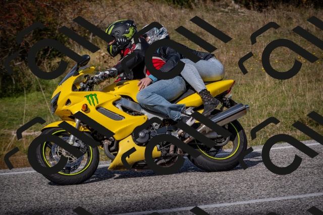 20251012123522-_5009550_am_