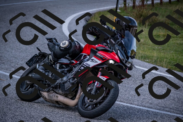 20251012123649-_5009565_am_