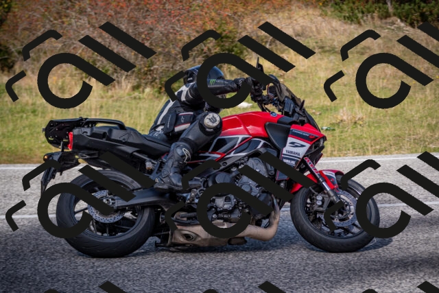 20251012123650-_5009567_am_