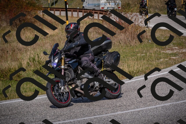 20251012123705-_5009575_am_