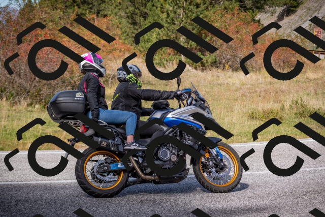 20251012123801-_5009585_am_